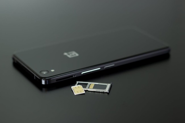 ilustrasi sim card (Pexels)
